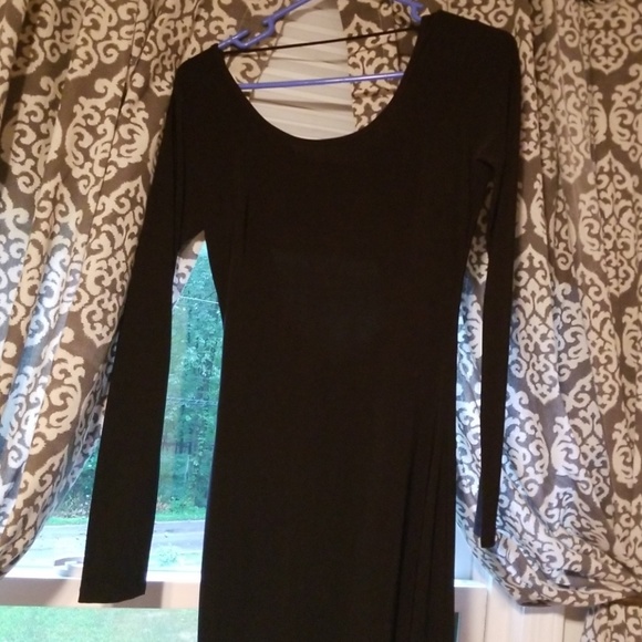 Windsor long backless formal dress worn once! - Picture 4 of 4